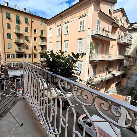 Charme House Appartement La Spezia